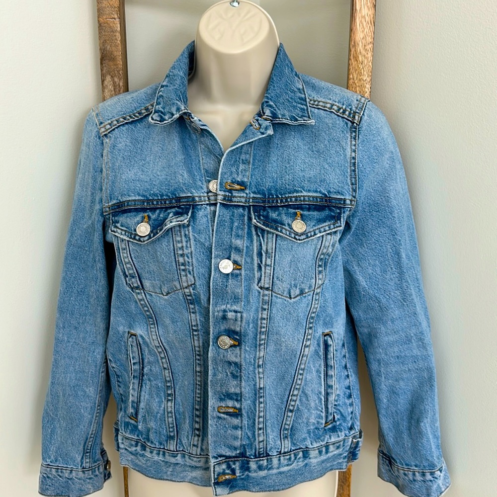 Women’s denim jacket